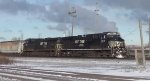 NS mixed freight